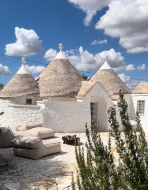 Trulli Biancopumo Monopoli